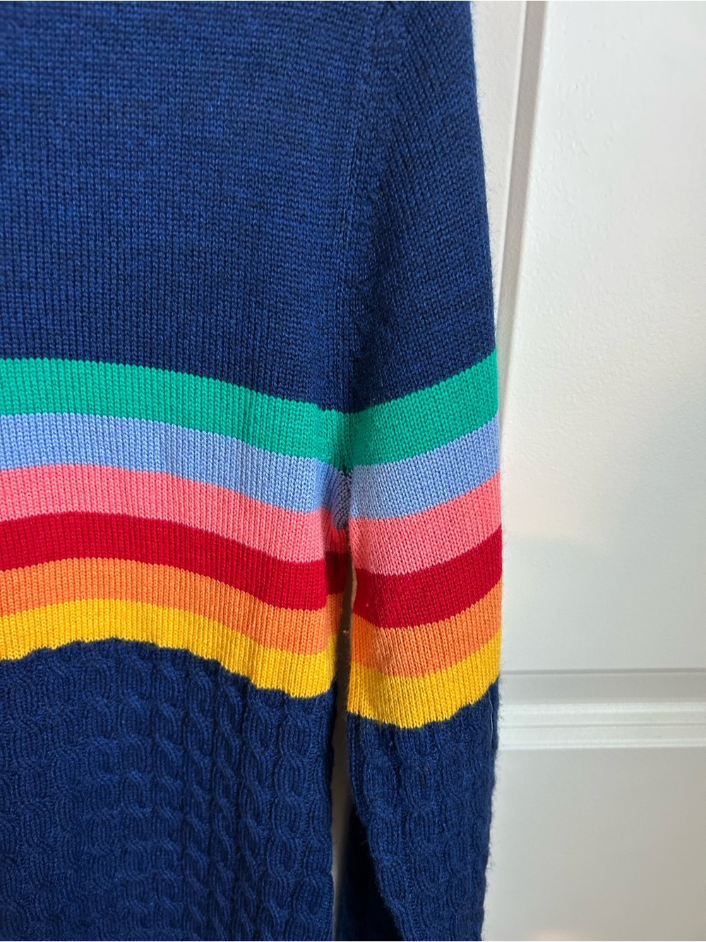 Obermeyer Vintage Rainbow Stripe Navy Cable Knit Ski Sweater - Picture 4 of 5